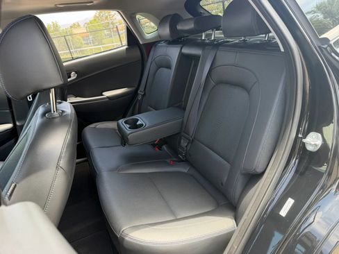 Used 2023 Hyundai Kona Limited FWD image 29