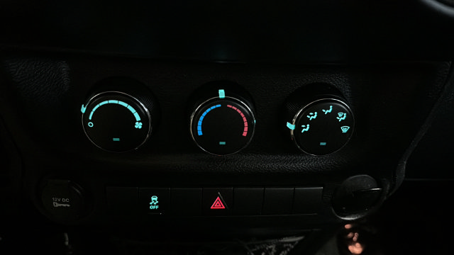 Used 2016 Jeep Wrangler Sport AWD/4WD image 16