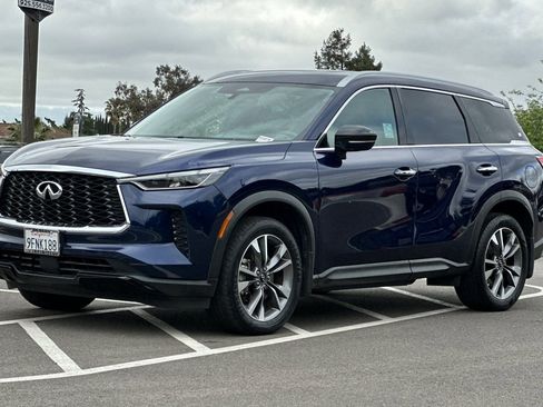 Certified 2023 INFINITI QX60 Luxe w/ Cargo Package FWD image 8