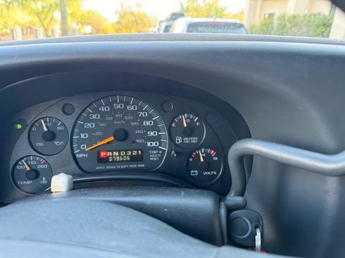 Used 2000 Chevrolet Express 2500 RWD image 11