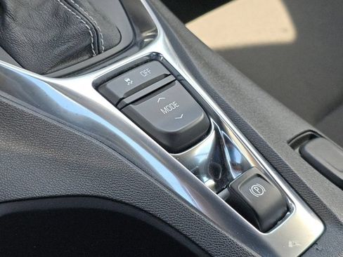 Used 2018 Chevrolet Camaro SS RWD image 28