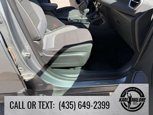 Used 2025 Chevrolet TrailBlazer LT AWD/4WD image 36