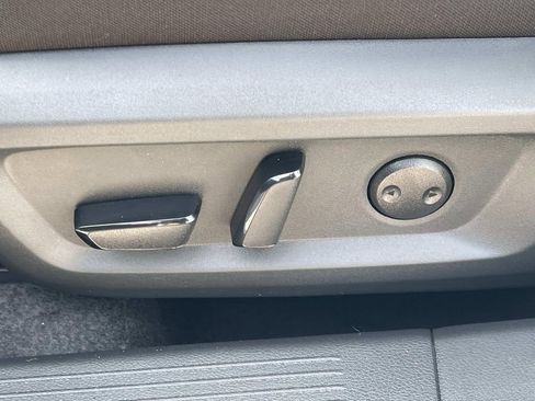 New 2026 Nissan Rogue SV FWD image 22