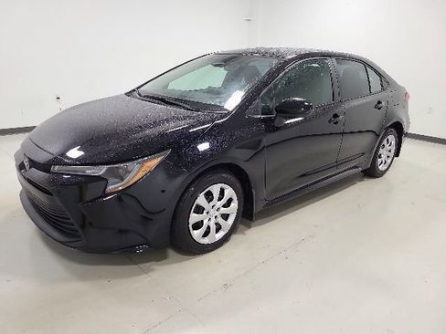 Used 2024 Toyota Corolla LE FWD image 8