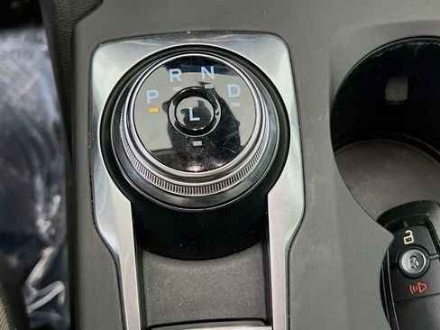Used 2020 Ford Escape SE FWD image 18