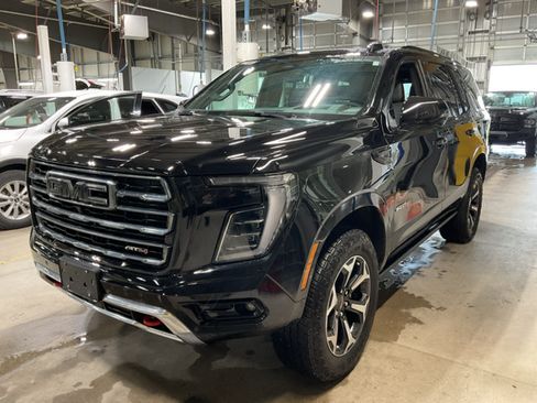 Used 2026 GMC Yukon AT4 w/ AT4 Premium Package AWD/4WD image 7