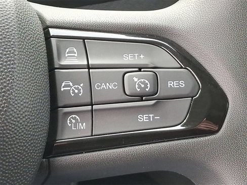 Used 2024 RAM ProMaster 2500 w/ Safety Group image 22