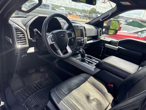 Used 2015 Ford F150 Lariat w/ Equipment Group 502A Luxury AWD/4WD image 4