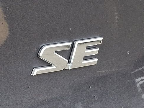 Used 2024 Toyota RAV4 SE w/ Weather & Moonroof Package AWD/4WD image 31