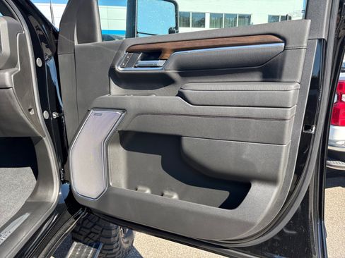 New 2025 Chevrolet Silverado 2500 High Country w/ High Country Premium Package image 27