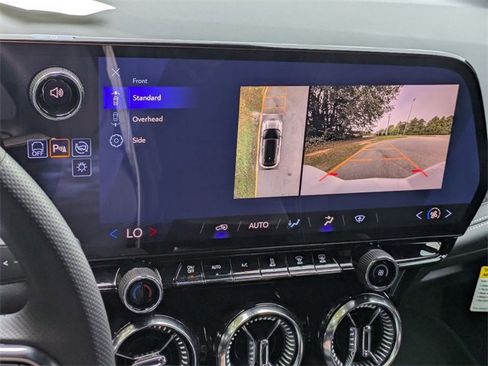 New 2026 Chevrolet Blazer EV LT image 18