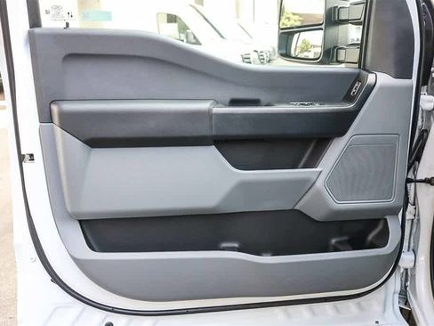 New 2026 Ford F250 XL w/ XL Chrome Package image 30