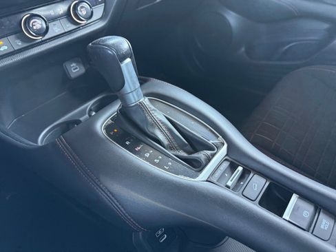 Used 2024 Honda HR-V Sport image 16