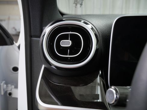 Certified 2026 Mercedes-Benz GLC 300 4MATIC image 22