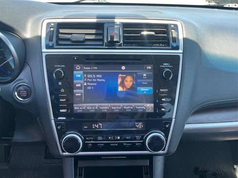 Used 2018 Subaru Outback 2.5i Touring AWD/4WD image 14