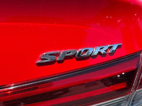 Used 2022 Honda Civic Sport image 11