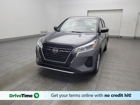 Used 2024 Nissan Kicks S FWD image 1