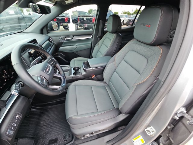 Used 2026 GMC Terrain AT4 w/ Convenience Package III AWD/4WD image 16