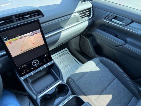 New 2026 GMC Terrain Elevation FWD image 27