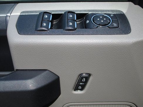 Used 2020 Ford F150 XL w/ Equipment Group 101A Mid AWD/4WD image 15
