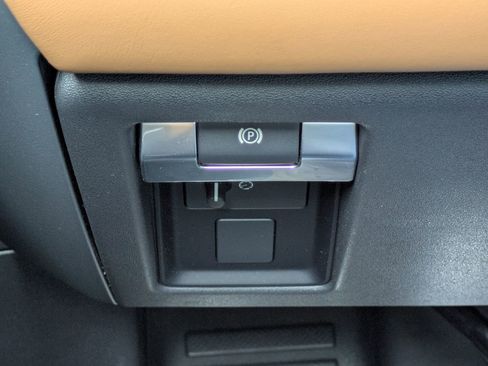 Used 2023 Land Rover Defender 110 X image 19