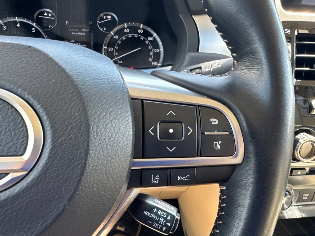 Used 2022 Lexus GX 460 Luxury w/ Sport Design Package AWD/4WD image 9