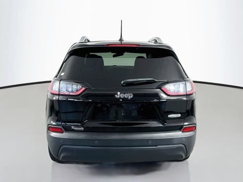 Used 2019 Jeep Cherokee Latitude Plus FWD image 6