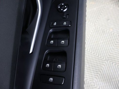 Used 2023 Hyundai Elantra SEL w/ Convenience Package image 32