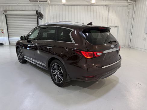 Used 2020 INFINITI QX60 Luxe w/ Sensory Package FWD image 3
