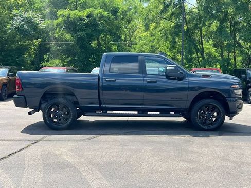 Used 2025 RAM 2500 Big Horn AWD/4WD image 45