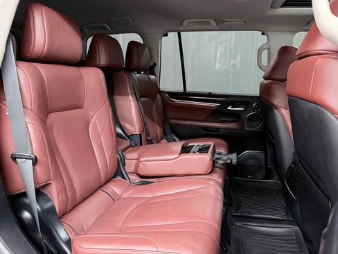 Used 2016 Lexus LX 570 4WD image 45
