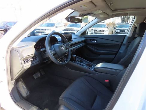 Used 2024 Honda Accord EX image 2