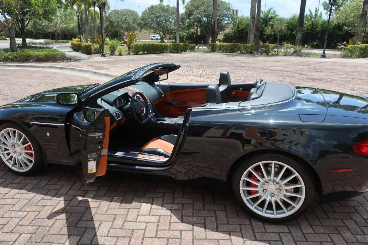 Used 2006 Aston Martin DB9 Volante RWD image 9