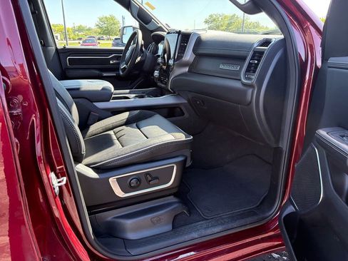 Used 2025 RAM 1500 Laramie AWD/4WD image 10