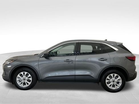 Used 2023 Ford Escape Active FWD image 2