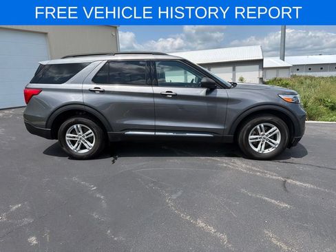 Certified 2024 Ford Explorer XLT w/ Equipment Group 202A AWD/4WD image 3
