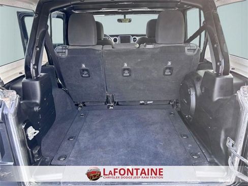 Used 2019 Jeep Wrangler Unlimited Sahara image 26