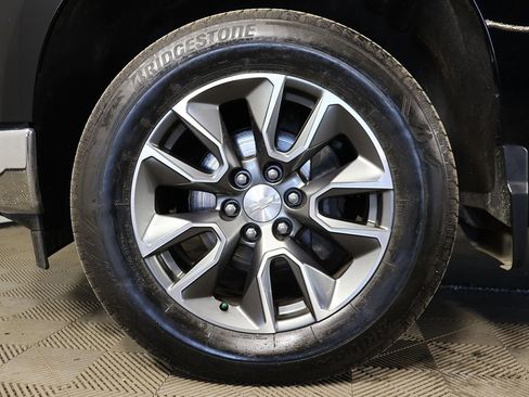 Used 2024 Chevrolet Silverado 1500 LT AWD/4WD image 13