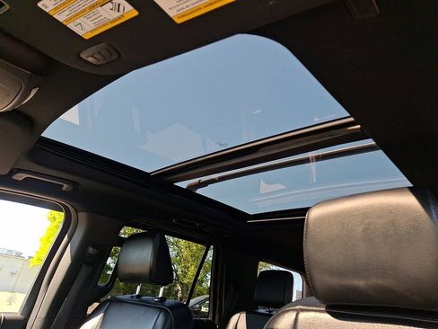 Used 2021 Ford Expedition XLT AWD/4WD image 16