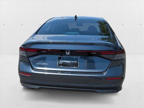 New 2025 Honda Accord SE image 6