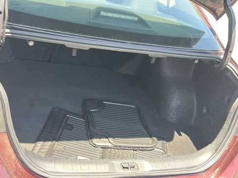 Used 2024 Nissan Altima 2.5 SV FWD image 37