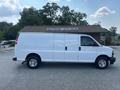 Used 2020 Chevrolet Express 2500 Extended w/ Enhanced Convenience Package RWD image 2