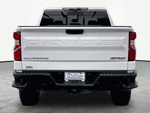 Used 2022 Chevrolet Silverado 1500 ZR2 w/ Technology Package AWD/4WD image 4