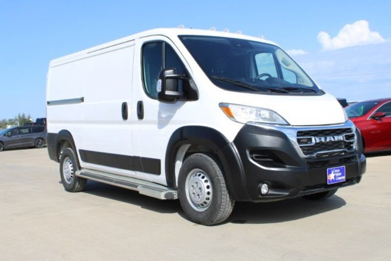 Used 2025 RAM ProMaster 2500 w/ U-Haul Equipment Group FWD image 3
