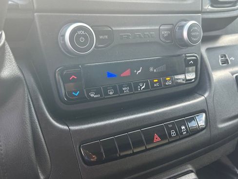 Used 2023 RAM ProMaster 2500 image 34