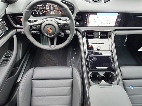 New 2026 Porsche Panamera 4 image 15