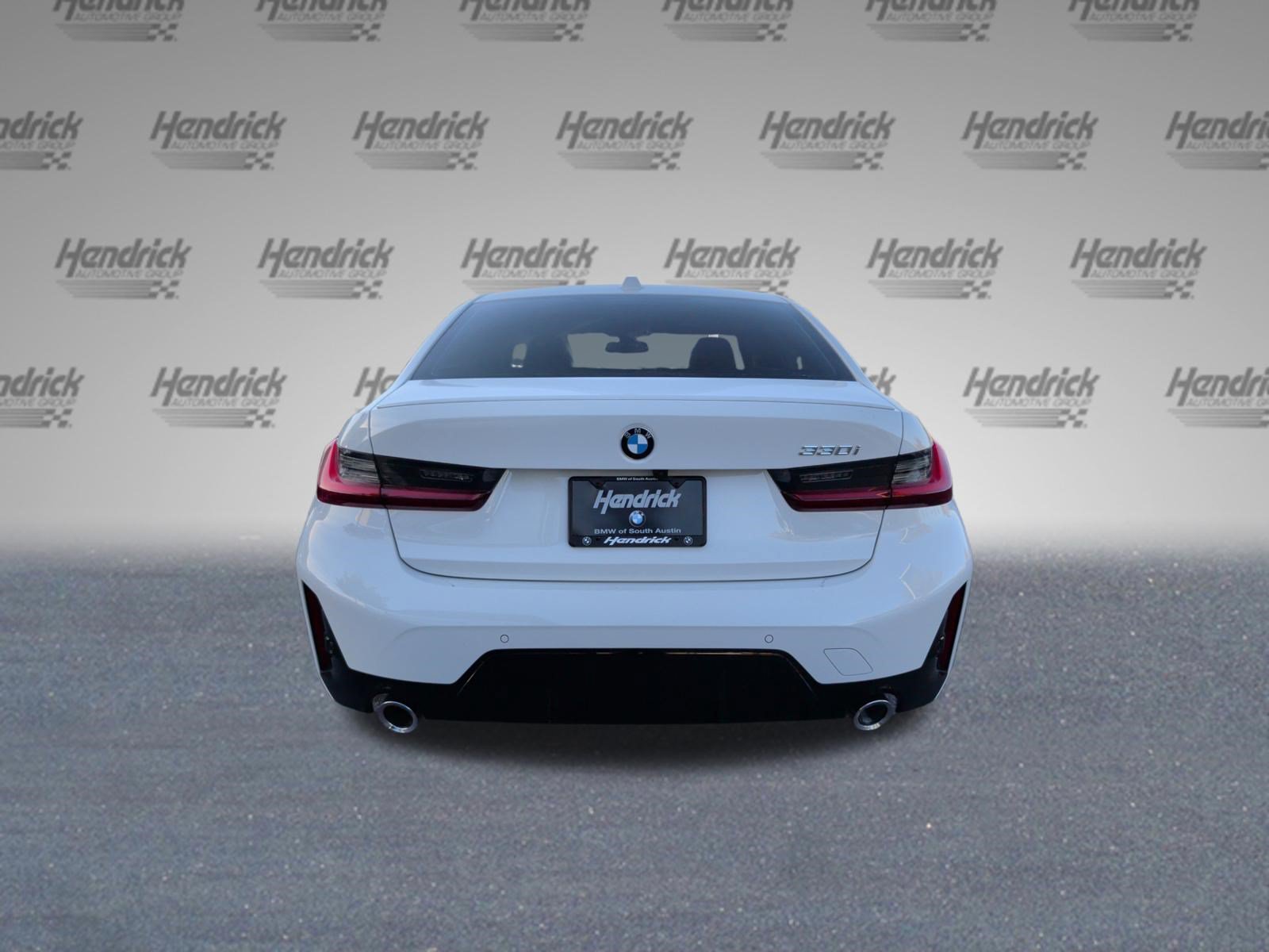 Used 2026 BMW 330i Sedan w/ M Sport Package RWD image 8