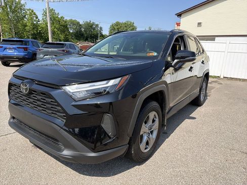 Used 2025 Toyota RAV4 XLE w/ Convenience Package AWD/4WD image 10