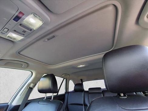 Used 2018 Subaru Outback 2.5i Limited AWD/4WD image 16