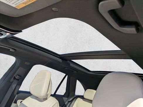 New 2026 Mercedes-Benz GLC 300 4MATIC image 16